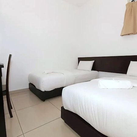 Hotel Alam Indi ยะโฮร์บาห์รู ภายนอก รูปภาพ